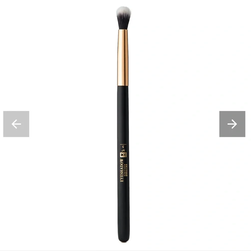 Belle Beauty by Kim Gravel No 3 Eyeshadow Brush NEW